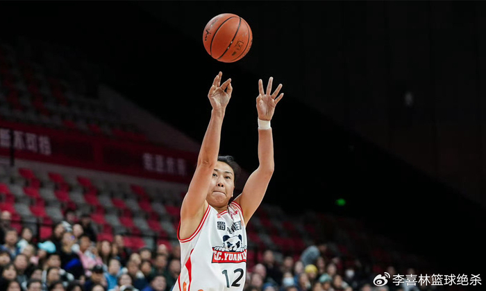 开云-轰26+7进四强！中国女篮33岁1米91王牌前锋真稳：宫鲁鸣该带她？|高颂|四川女篮|陈明伶|联赛|大前锋_新浪体育_新浪新闻