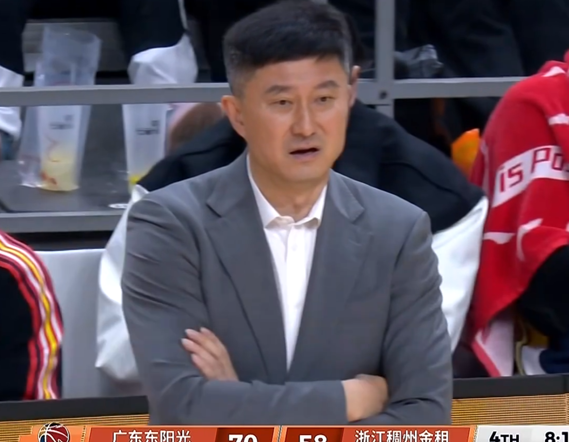 开云-广东3消息！杜锋合同今夏到期，徐昕或赴美无缘回归，朱总新动作